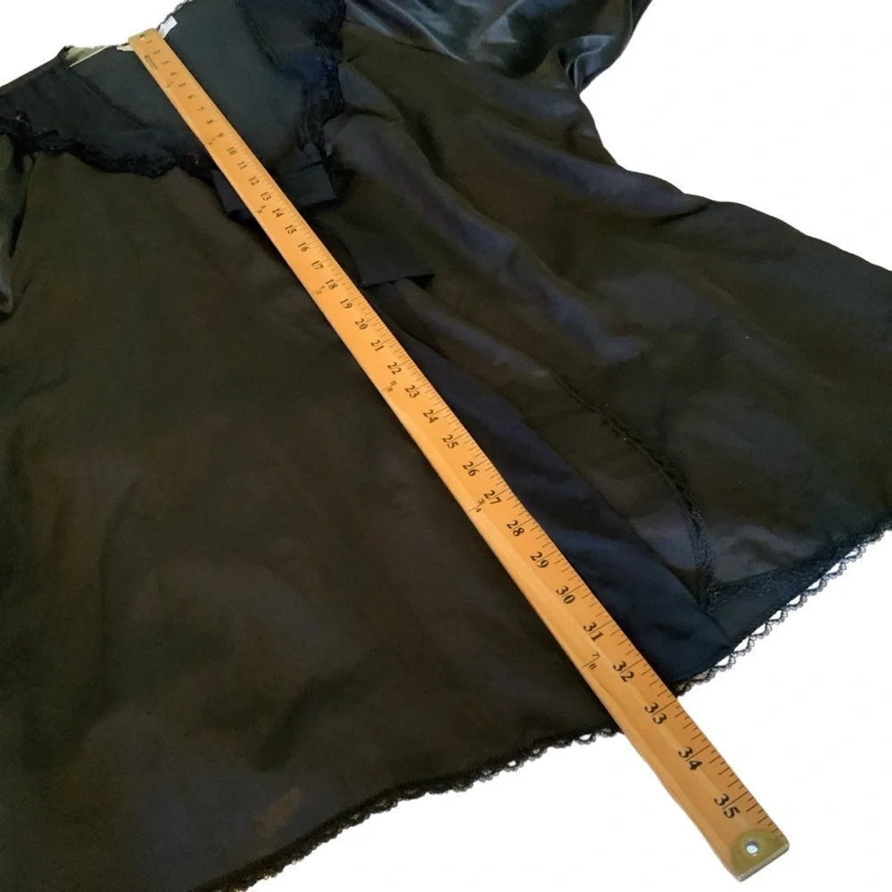 Dreamtime Short Black Robe Bow Tie Closure Lace Trim Silky Size Medium